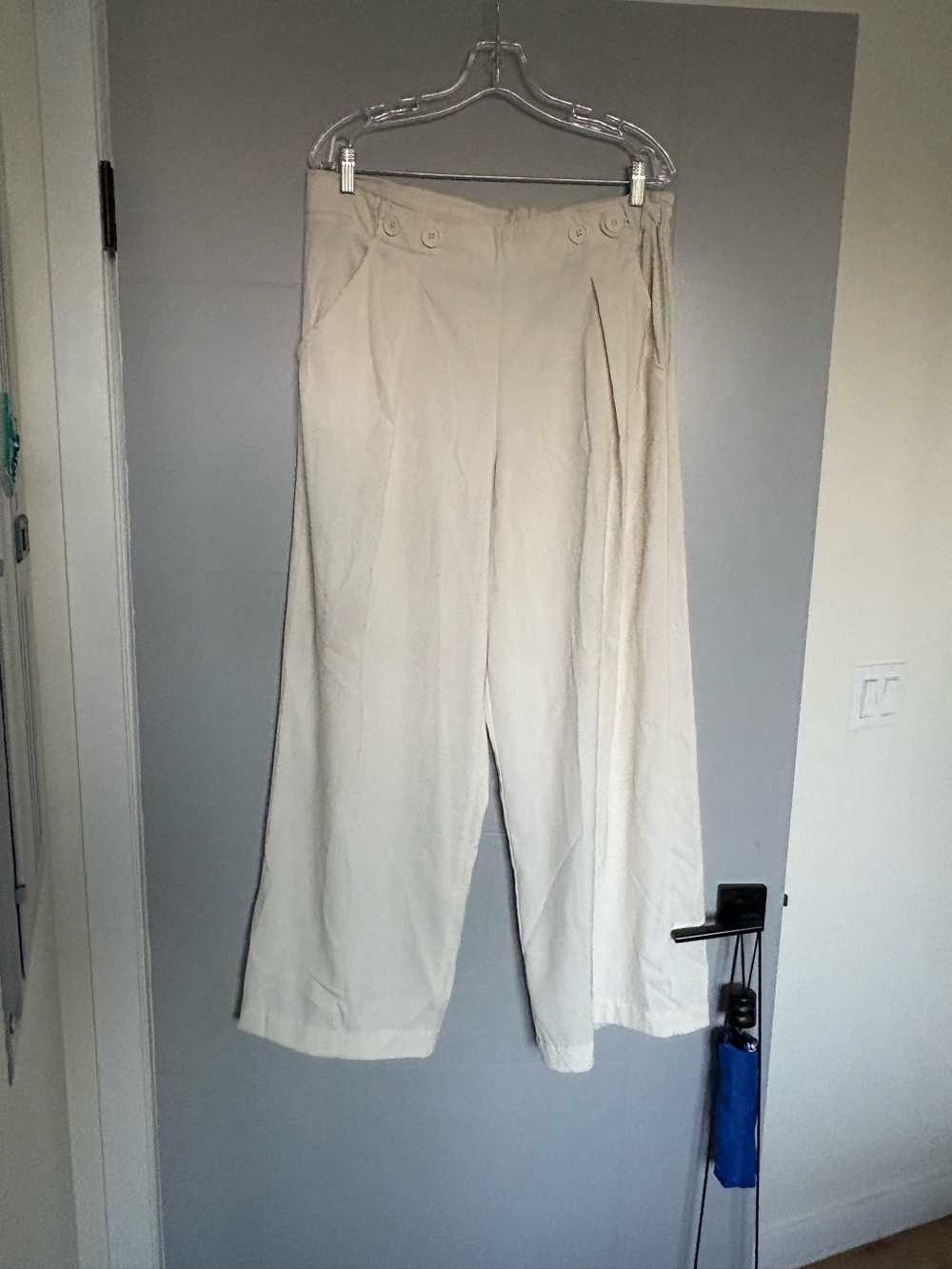 Max Studio Men's Wide-Leg Chinos in Light Cream